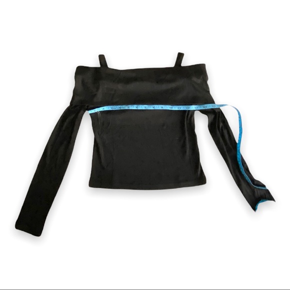 Cold Shoulder Long Sleeve Top - Picture 10 of 10